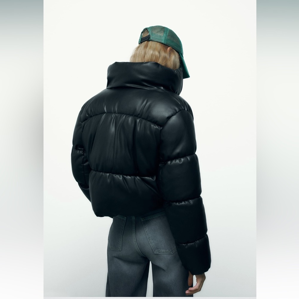Amazing Zara Black FAUX LEATHER PUFFER JACKET. Size M